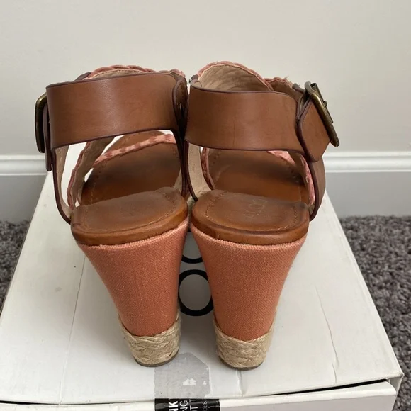 Women’s Aldo Wedge Heels size 8.5 - Picture 4 of 6